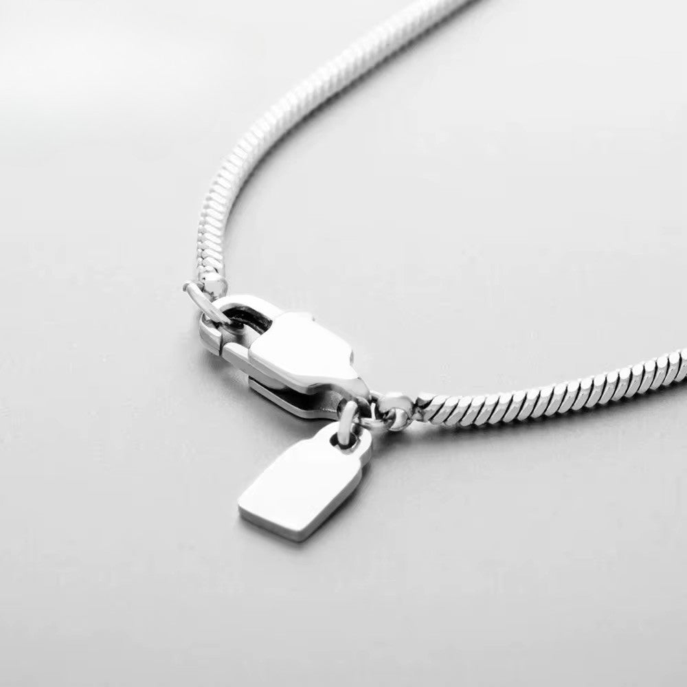 RECTANGLE CHAIN NECKLACE